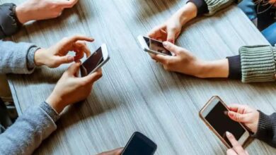 اثرات دوپامین و اعتیاد به شبکه‌های اجتماعی: از لذت لحظه‌ای تا وابستگی رفتاری